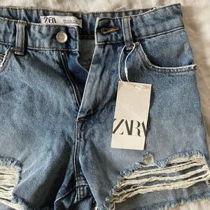 Zara High Rise Distressed Jean Shorts size 2